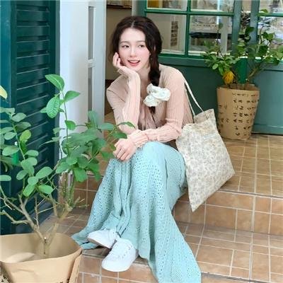 唯独我不屈在唱海报